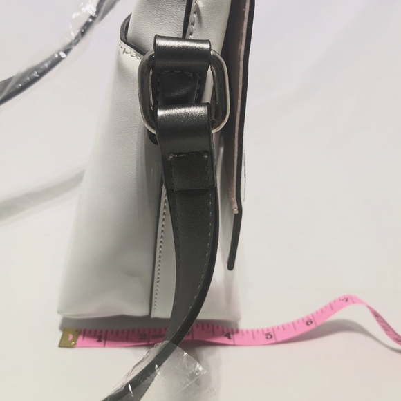 White shoulder Bag - Picture 4 of 7